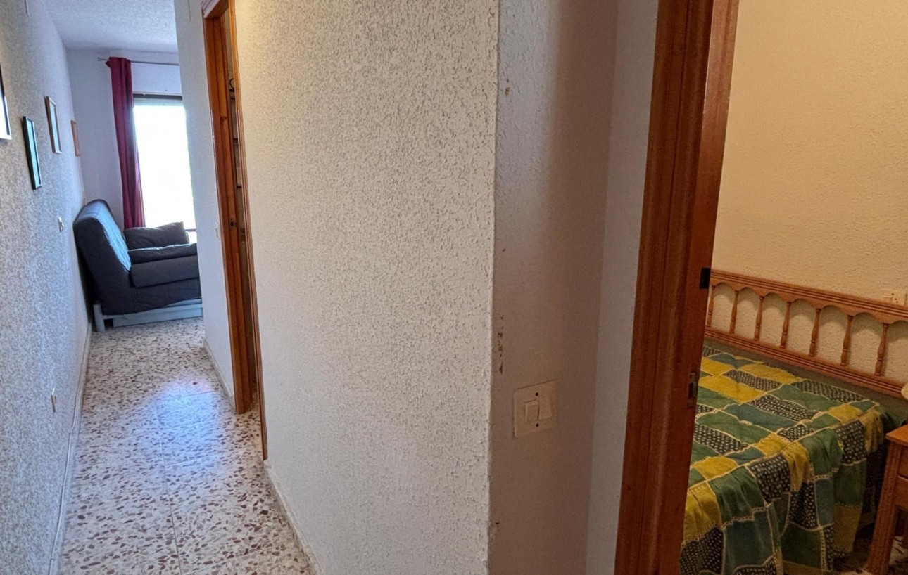 Resale - Lägenhet - Torrevieja - Cabo cervera