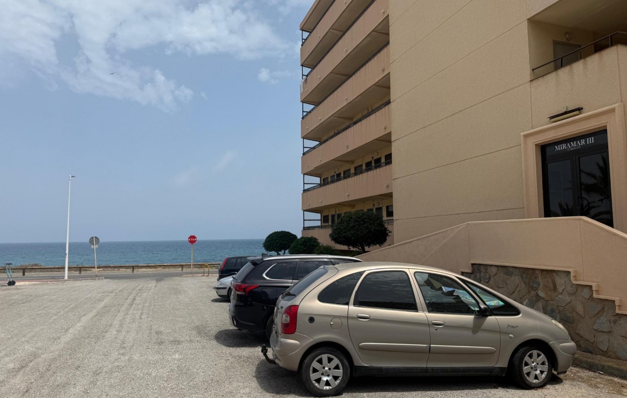 Resale - Lägenhet - Torrevieja - Cabo cervera