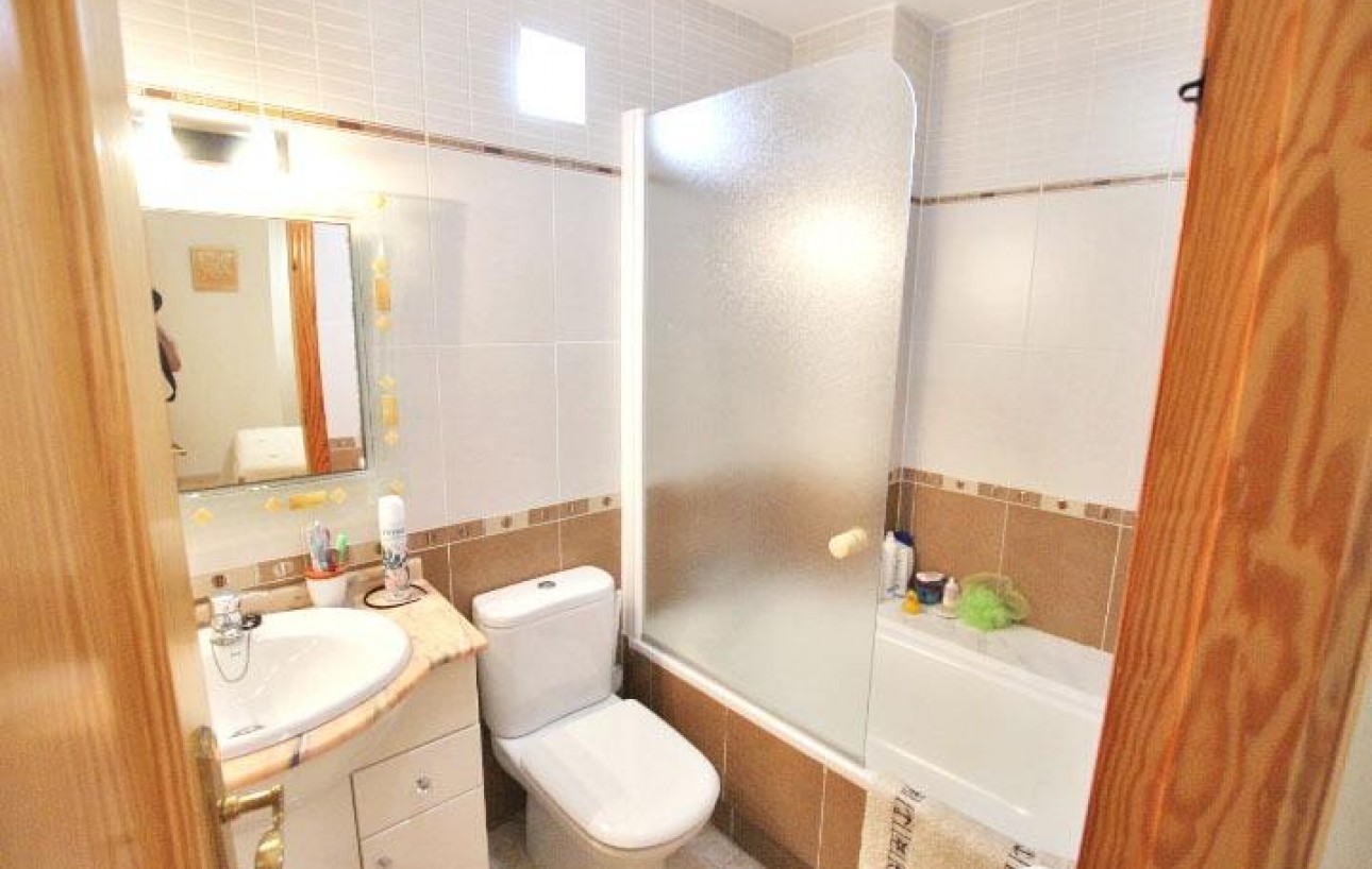 Resale - Wohnung - Guardamar del Segura - Pueblo