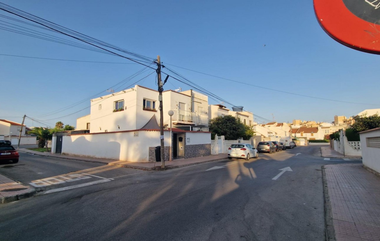 Revente - Bungalow - Torrevieja - Calas blanca