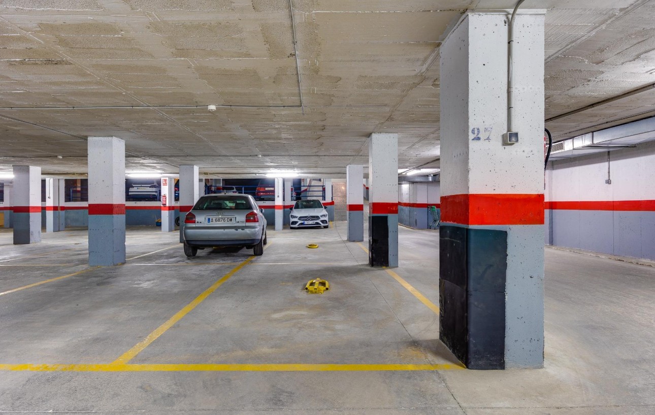 Resale - Garage - Torrevieja - Playa de los locos