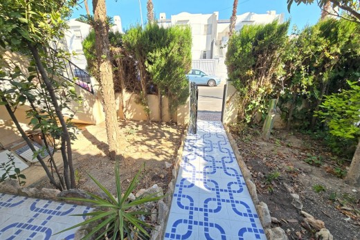 Sale - Bungalow Planta Baja - Torrevieja - Aguas Nuevas