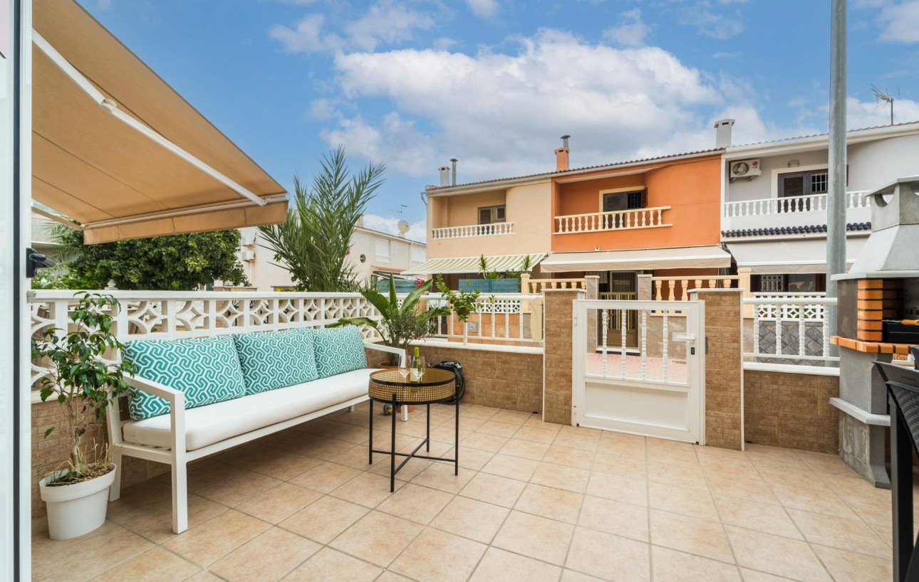 Sale - Casa Tipo Dúplex - Torrevieja - Playa de los Naufragos