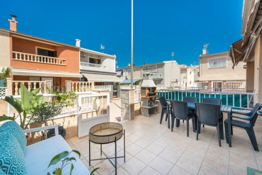 Sale - Casa Tipo Dúplex - Torrevieja - Playa de los Naufragos