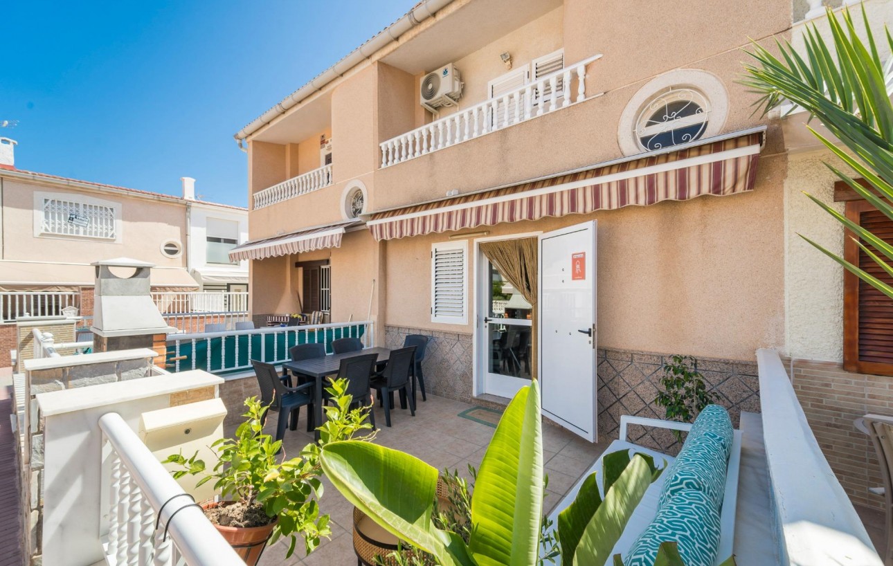 Sale - Casa Tipo Dúplex - Torrevieja - Playa de los Naufragos
