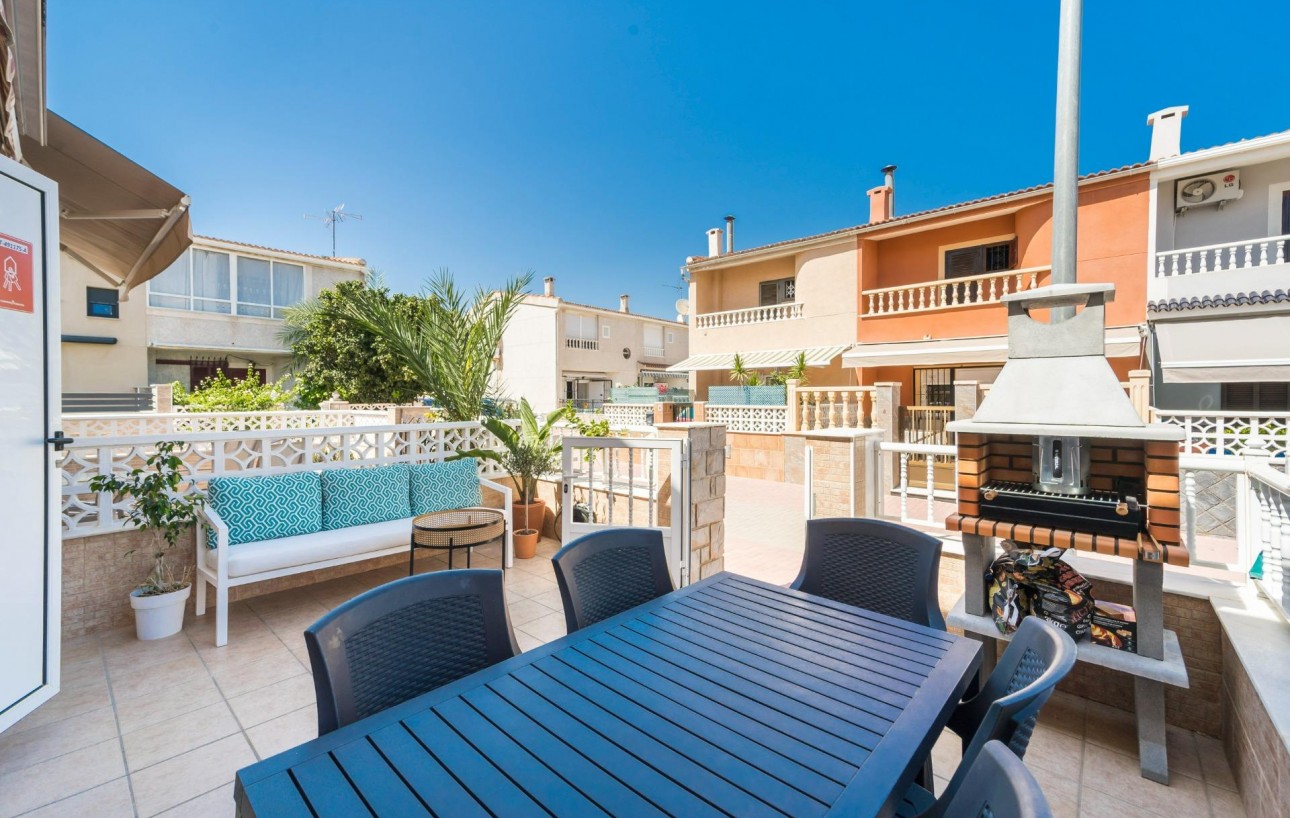 Sale - Casa Tipo Dúplex - Torrevieja - Playa de los Naufragos
