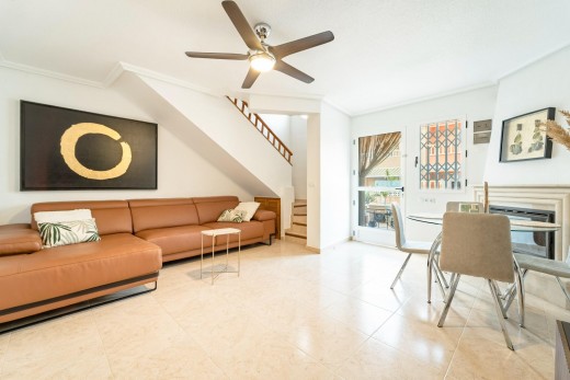 Sale - Casa Tipo Dúplex - Torrevieja - Playa de los Naufragos
