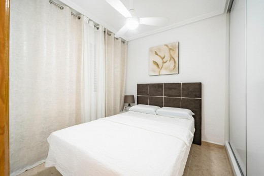 Sale - Casa Tipo Dúplex - Torrevieja - Playa de los Naufragos