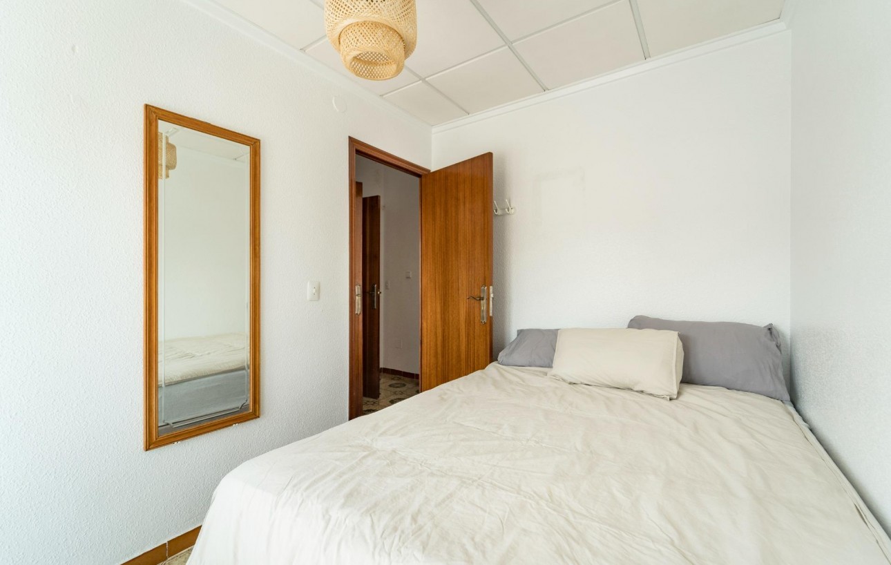 Sale - Casa Tipo Dúplex - Torrevieja - Playa de los Naufragos