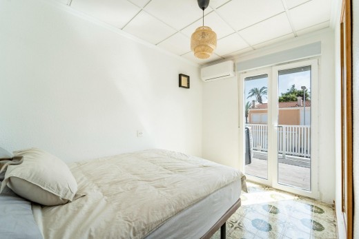 Sale - Casa Tipo Dúplex - Torrevieja - Playa de los Naufragos
