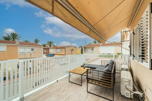 Sale - Casa Tipo Dúplex - Torrevieja - Playa de los Naufragos