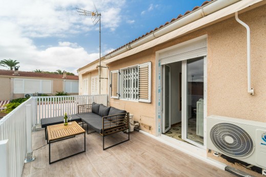 Sale - Casa Tipo Dúplex - Torrevieja - Playa de los Naufragos