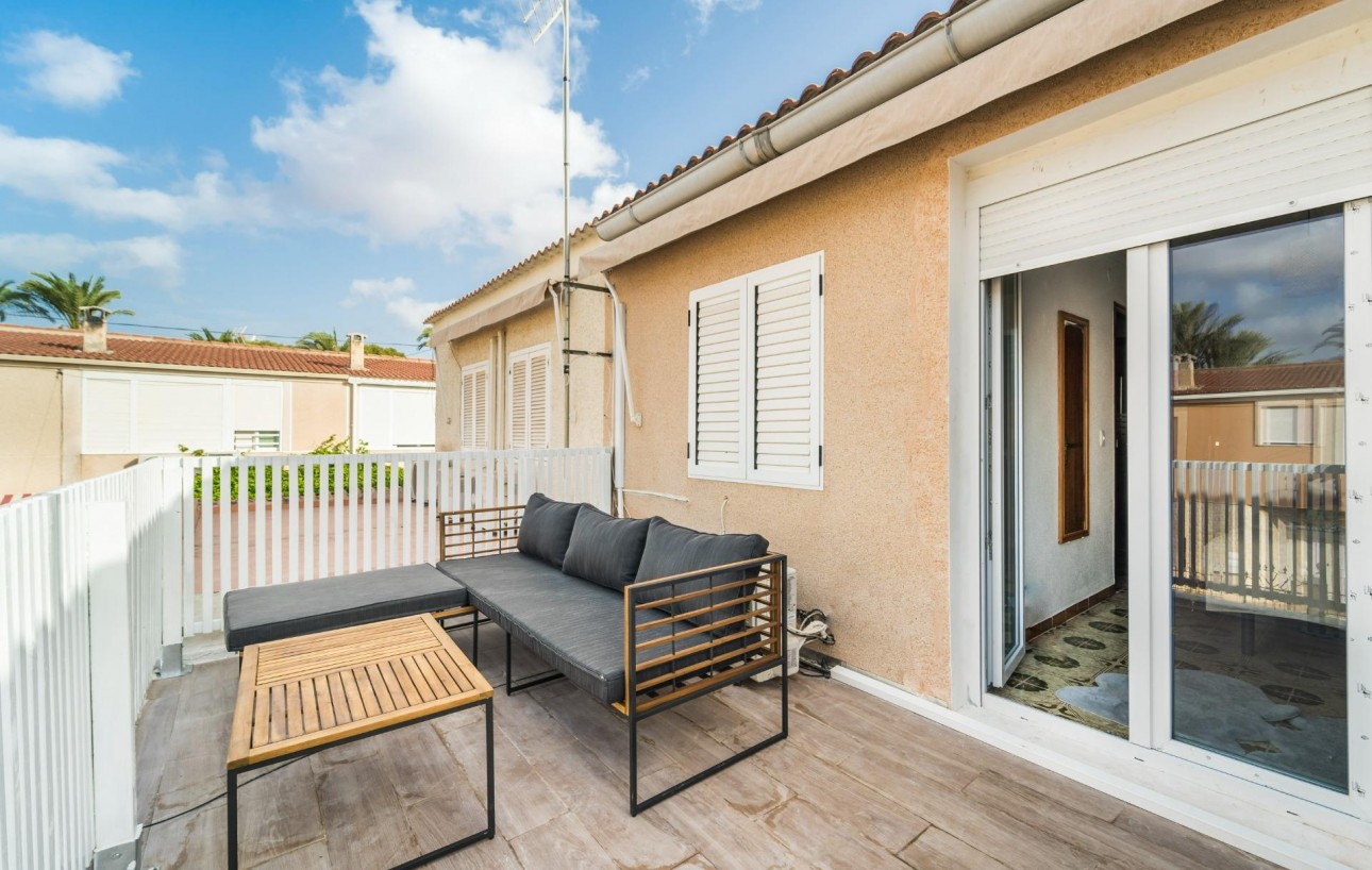 Sale - Casa Tipo Dúplex - Torrevieja - Playa de los Naufragos