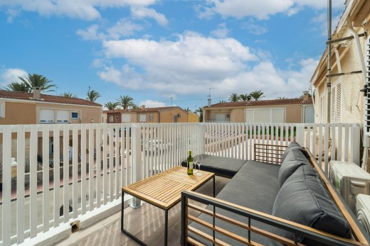 Sale - Casa Tipo Dúplex - Torrevieja - Playa de los Naufragos
