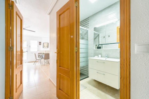 Sale - Casa Tipo Dúplex - Torrevieja - Playa de los Naufragos
