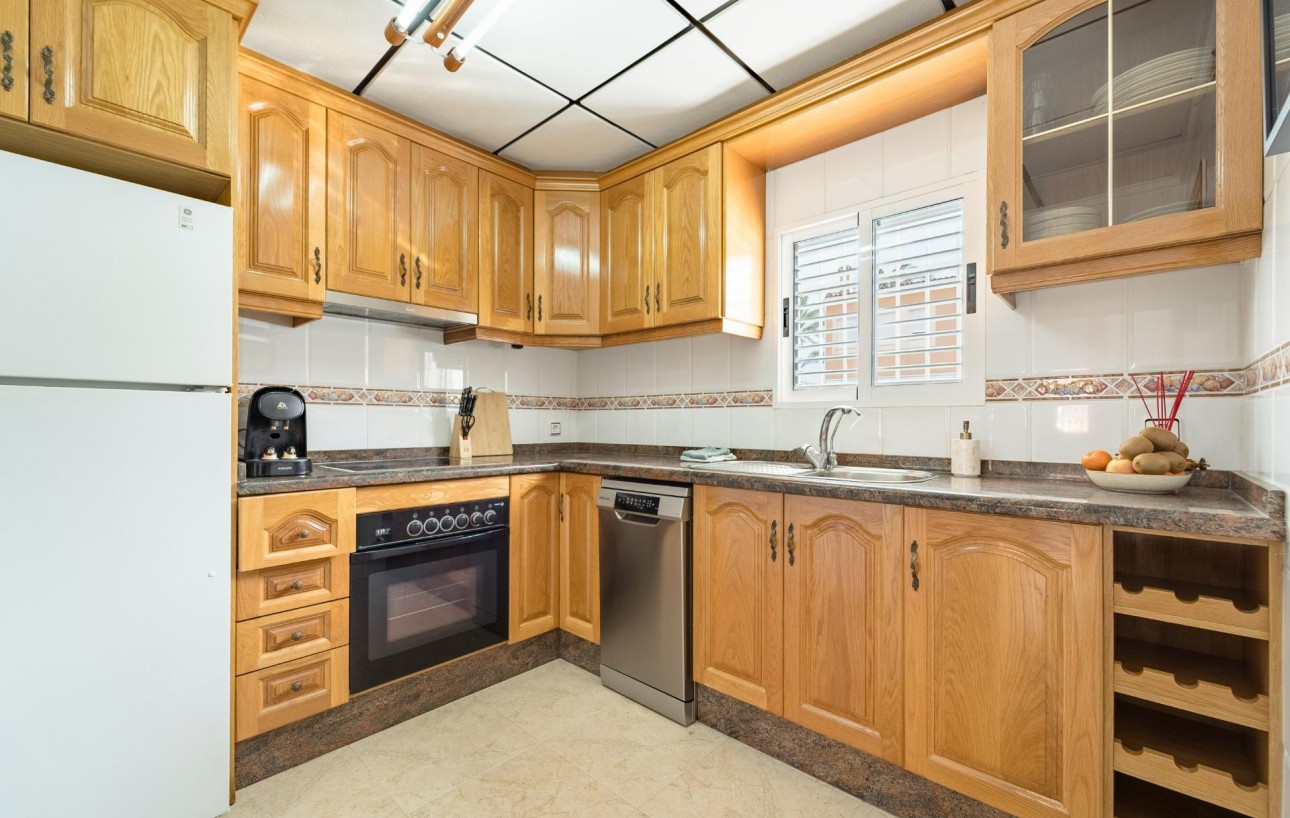 Sale - Casa Tipo Dúplex - Torrevieja - Playa de los Naufragos