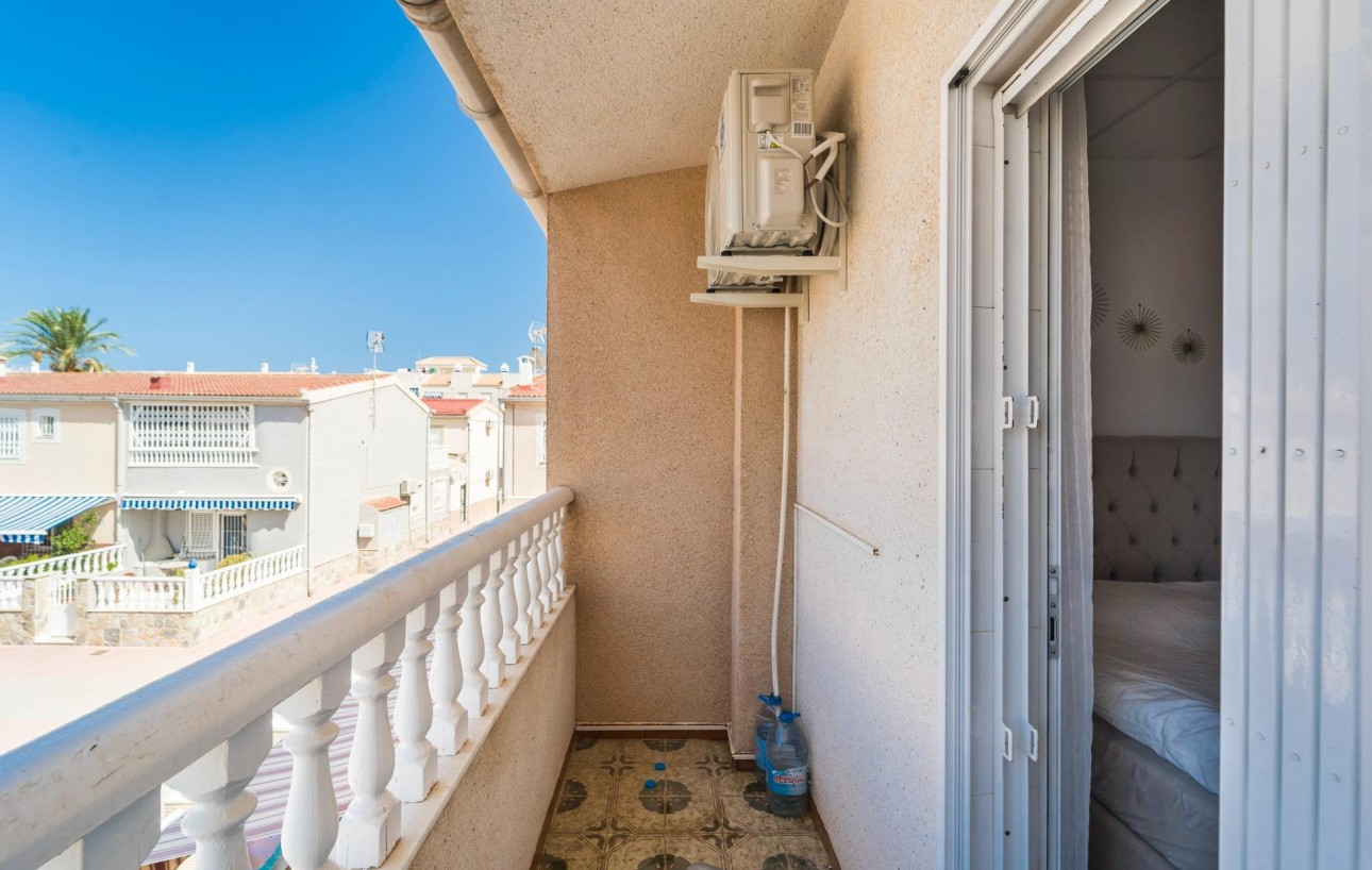 Sale - Casa Tipo Dúplex - Torrevieja - Playa de los Naufragos