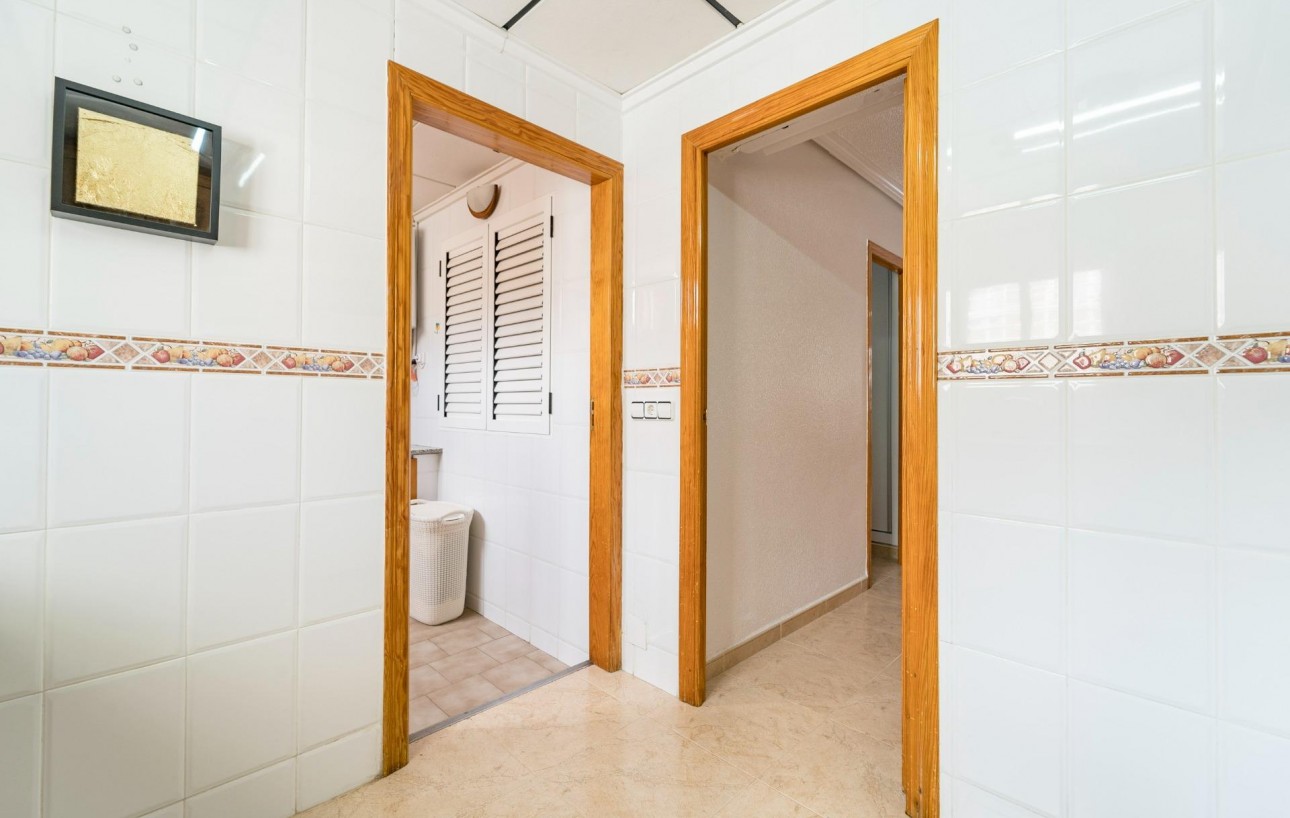 Sale - Casa Tipo Dúplex - Torrevieja - Playa de los Naufragos