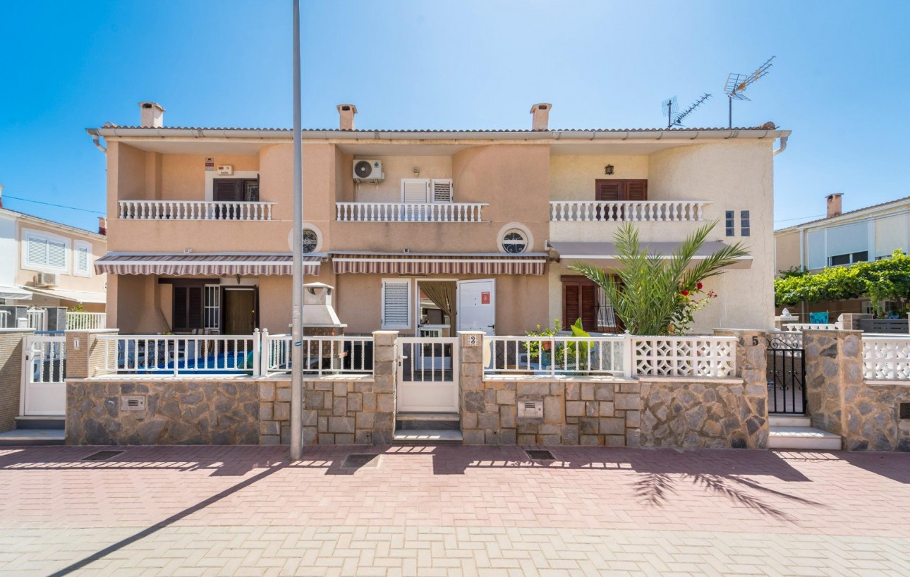 Sale - Casa Tipo Dúplex - Torrevieja - Playa de los Naufragos