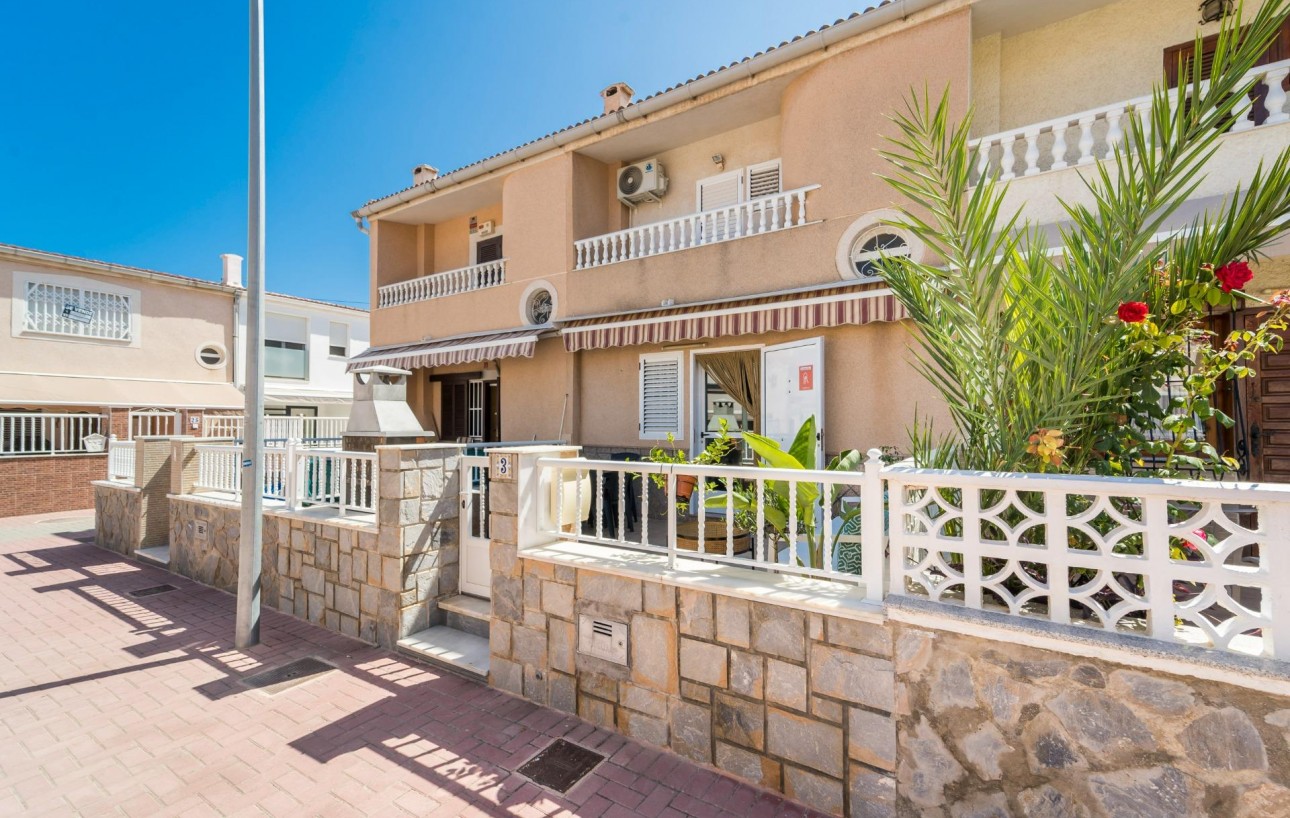 Sale - Casa Tipo Dúplex - Torrevieja - Playa de los Naufragos