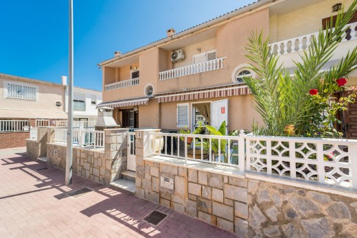 Sale - Casa Tipo Dúplex - Torrevieja - Playa de los Naufragos