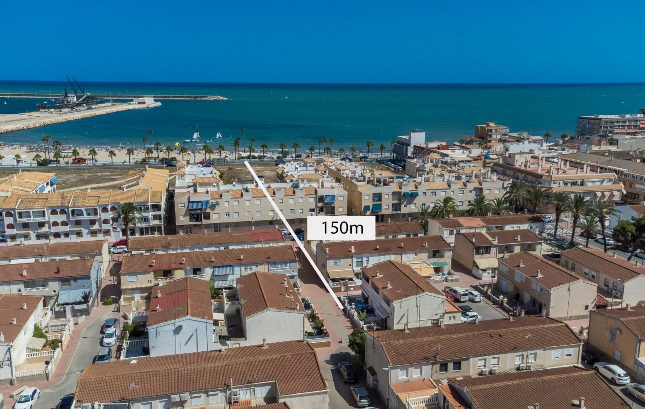 Sale - Casa Tipo Dúplex - Torrevieja - Playa de los Naufragos