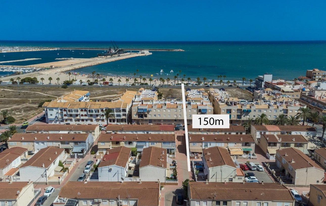 Sale - Casa Tipo Dúplex - Torrevieja - Playa de los Naufragos