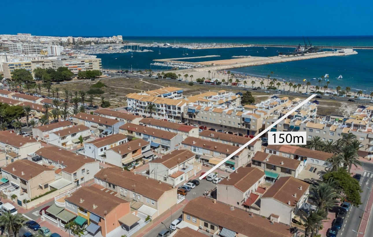 Sale - Casa Tipo Dúplex - Torrevieja - Playa de los Naufragos