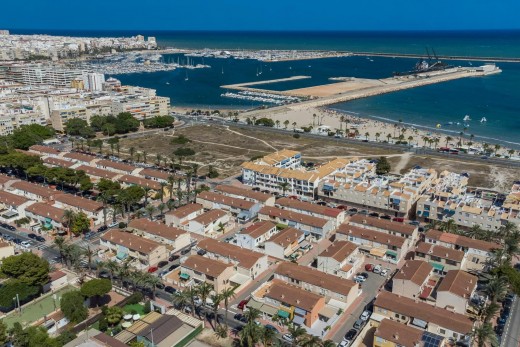 Sale - Casa Tipo Dúplex - Torrevieja - Playa de los Naufragos
