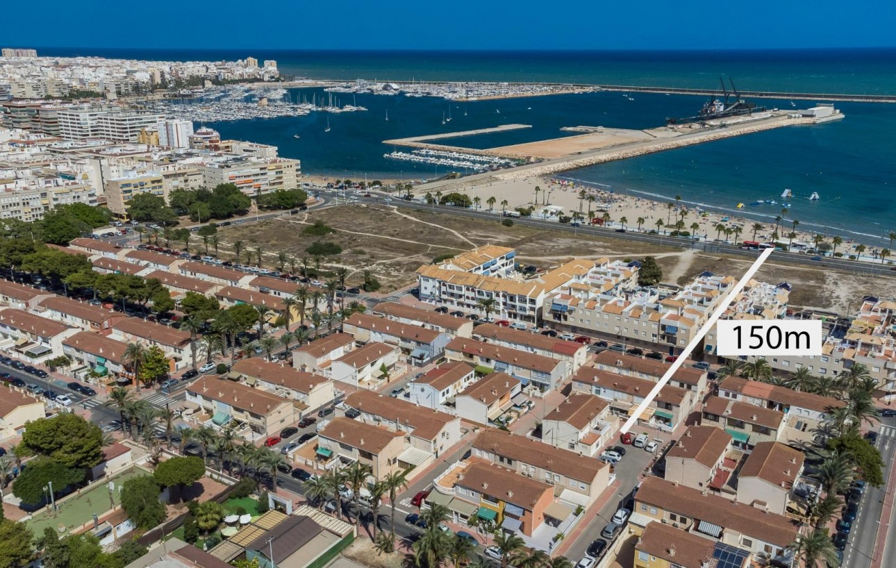 Sale - Casa Tipo Dúplex - Torrevieja - Playa de los Naufragos