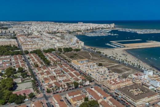 Sale - Casa Tipo Dúplex - Torrevieja - Playa de los Naufragos