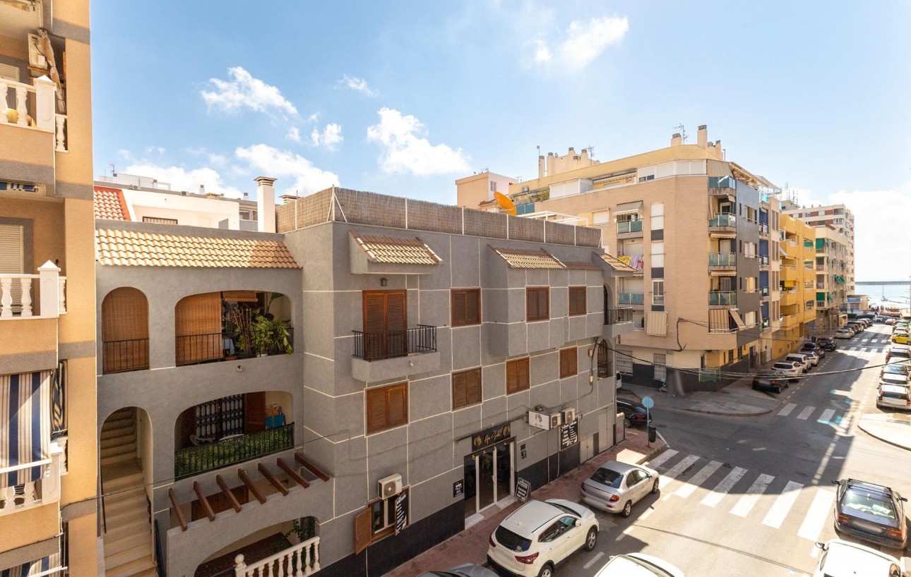 Sale - Apartment - Torrevieja - Acequion
