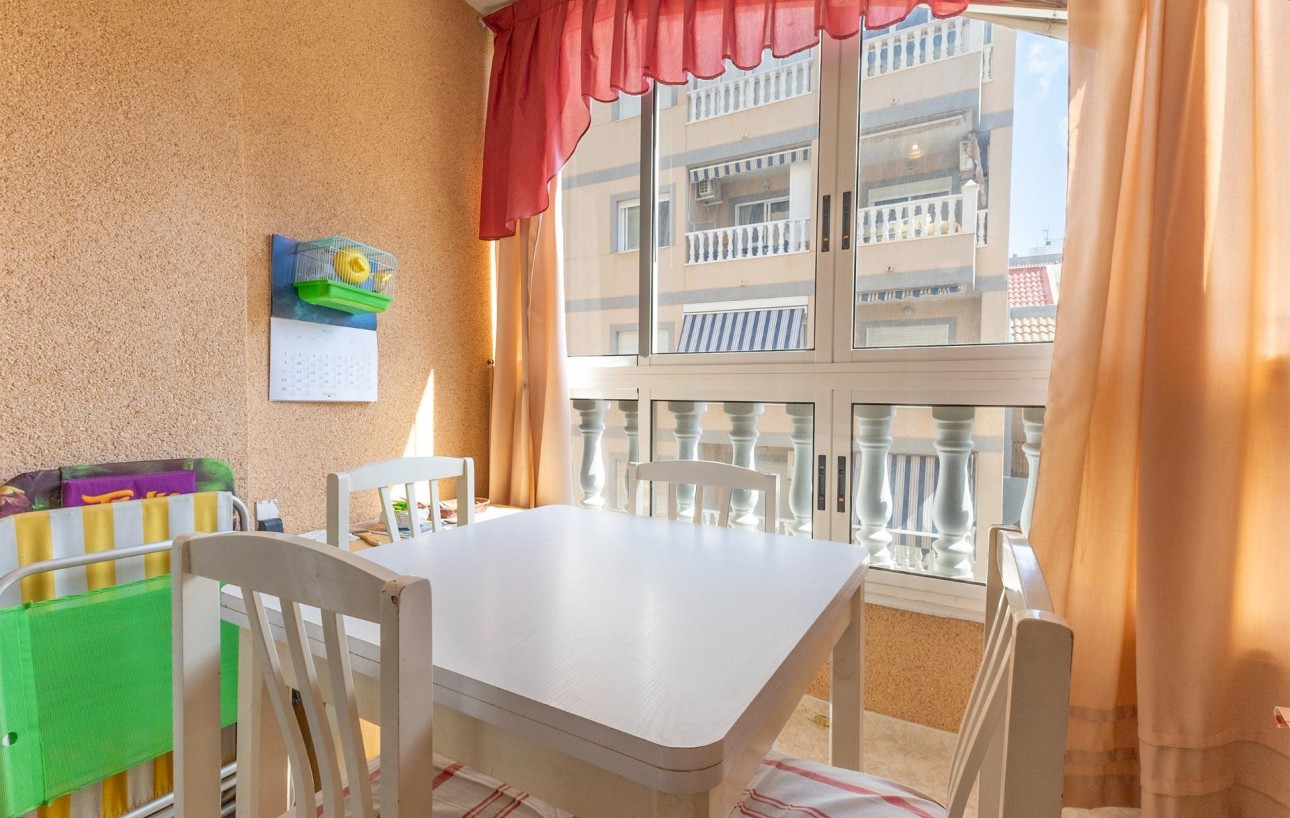 Sale - Apartment - Torrevieja - Acequion