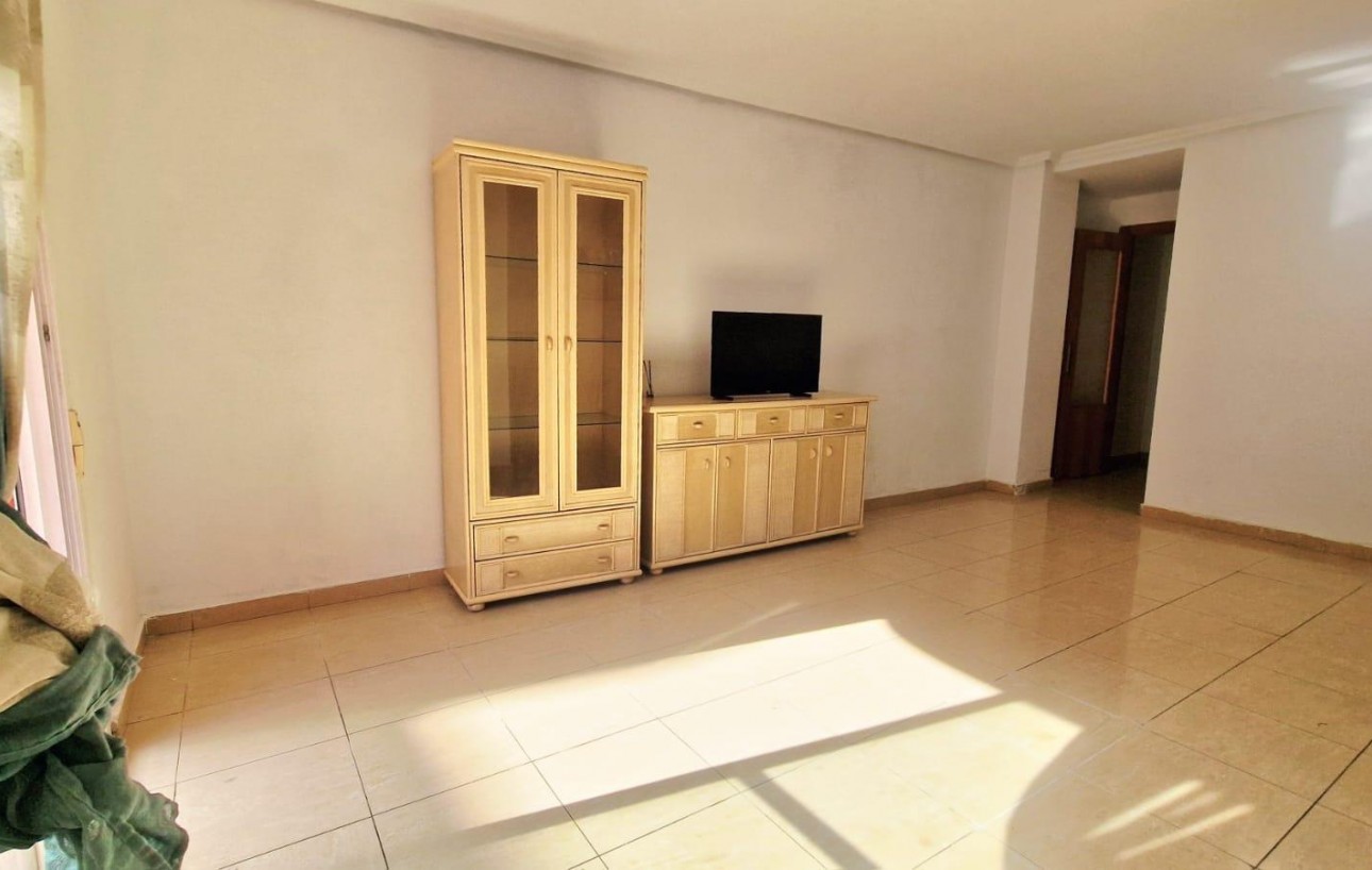 Resale - Lägenhet - Torrevieja - Centro