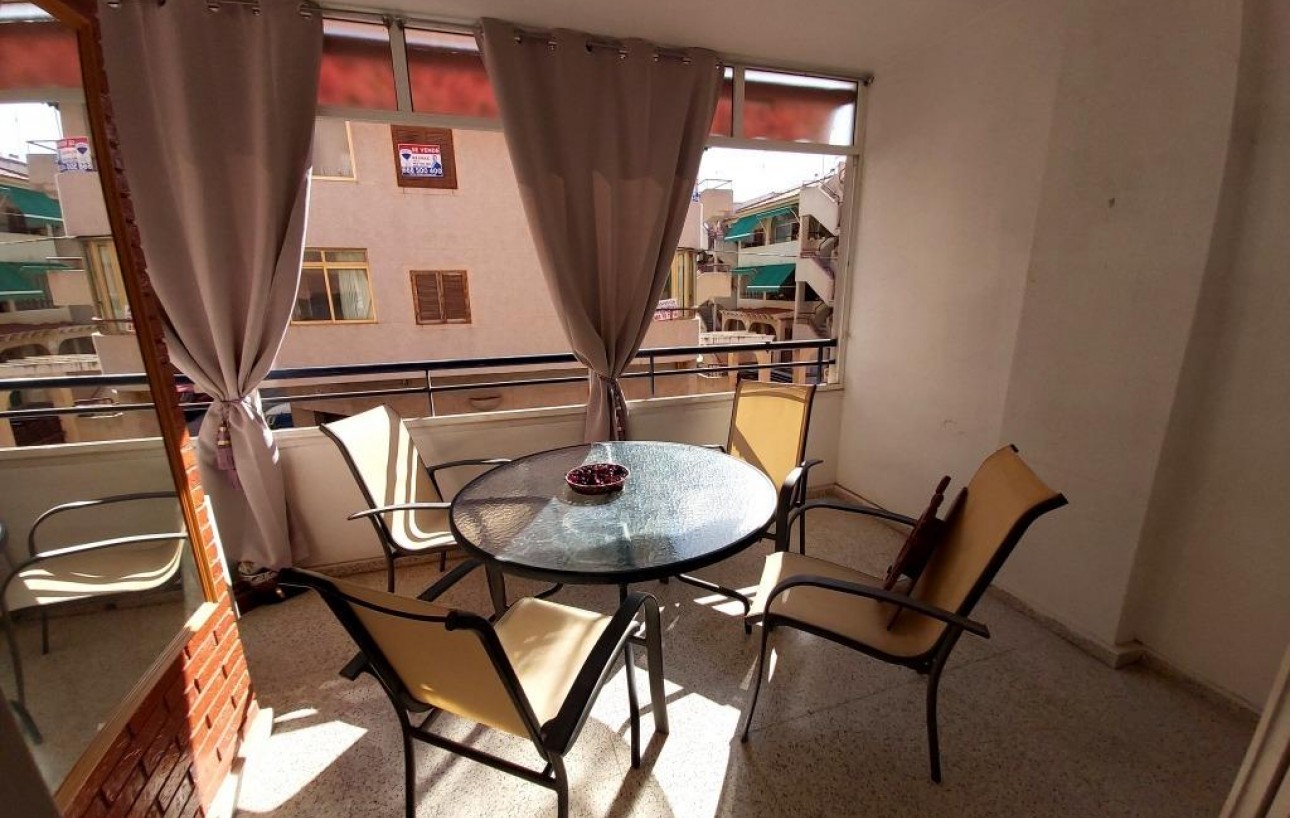 Revente - Appartement - Torrevieja - Acequion
