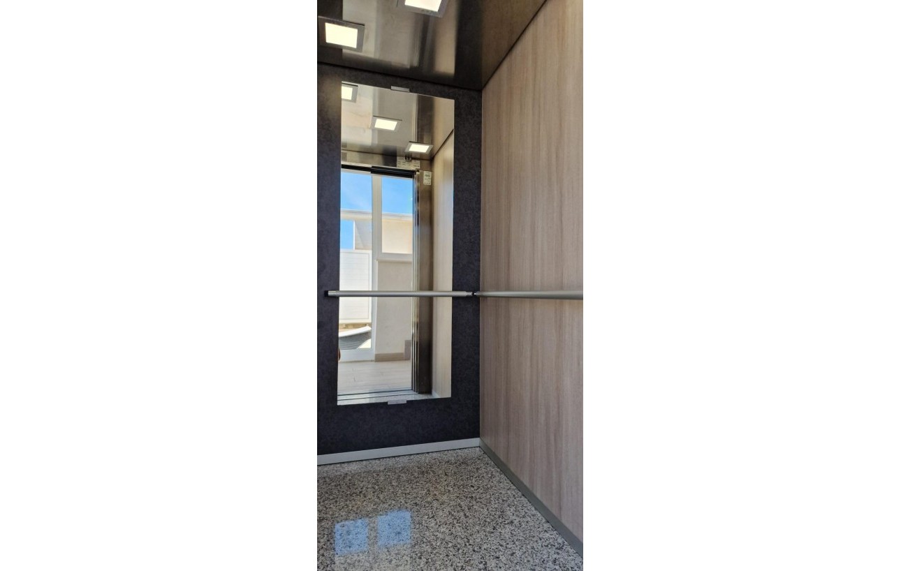 Revente - Appartement - Torrevieja - Centro