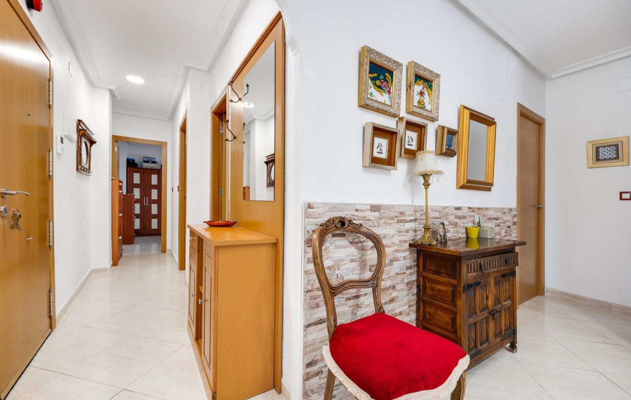 Revente - Planta baja - Torrevieja - Playa del cura