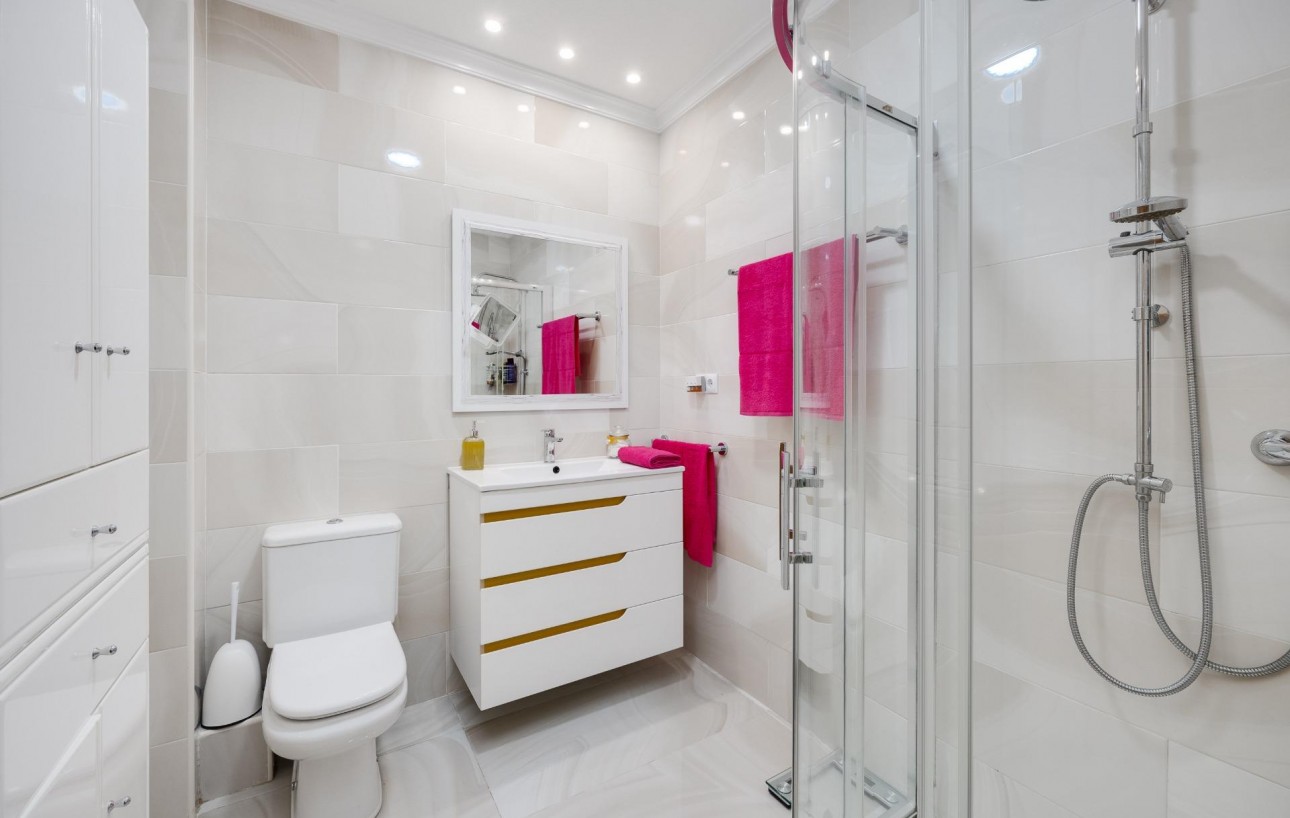 Revente - Planta baja - Torrevieja - Playa del cura