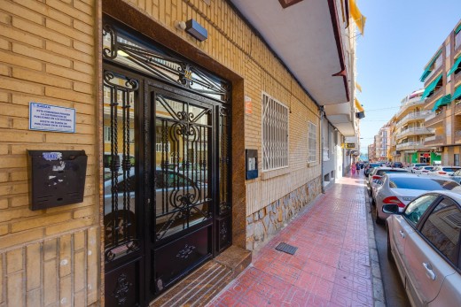 Revente - Planta baja - Torrevieja - Playa del cura