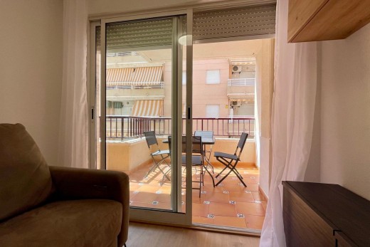 Sale - Apartment - Torrevieja - Centro