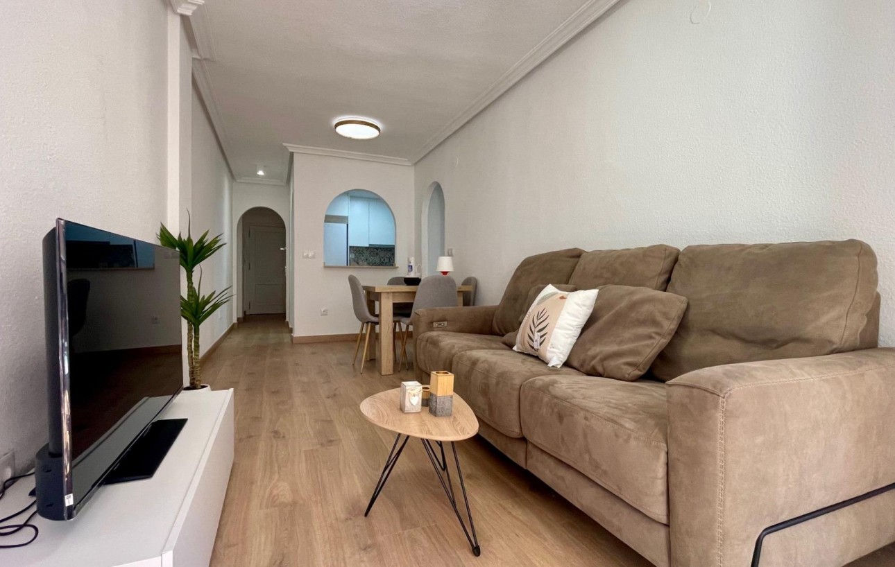 Sale - Apartment - Torrevieja - Centro