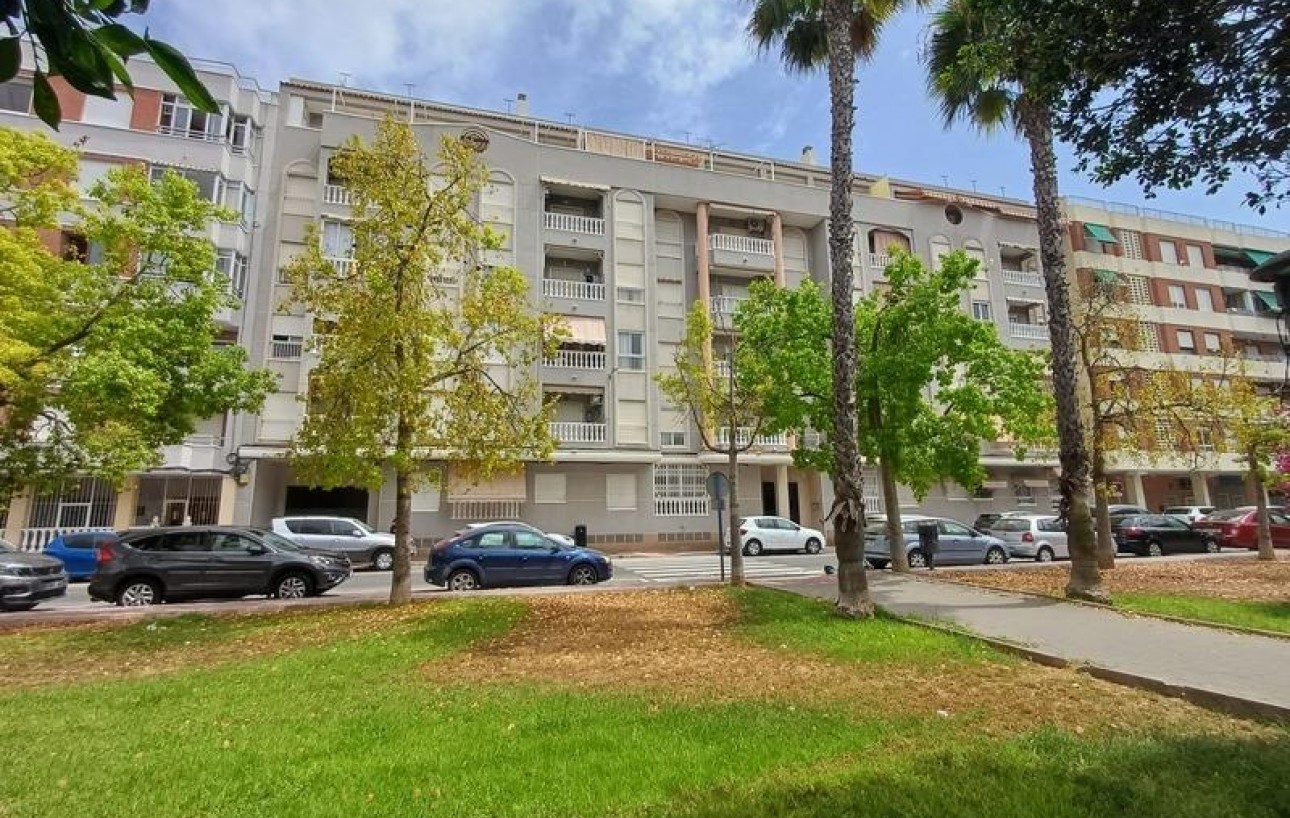 Resale - Lägenhet - Torrevieja - Acequion