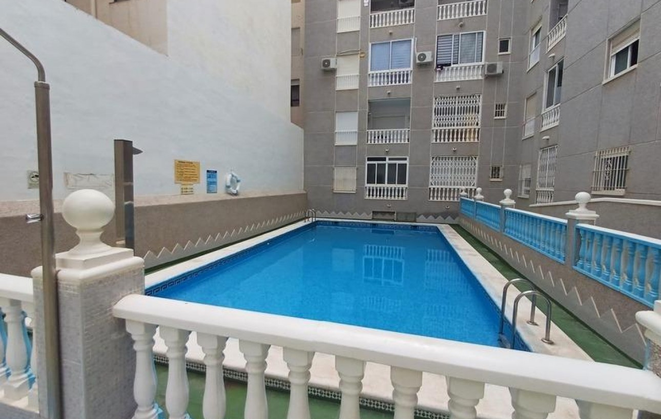 Resale - Lägenhet - Torrevieja - Acequion