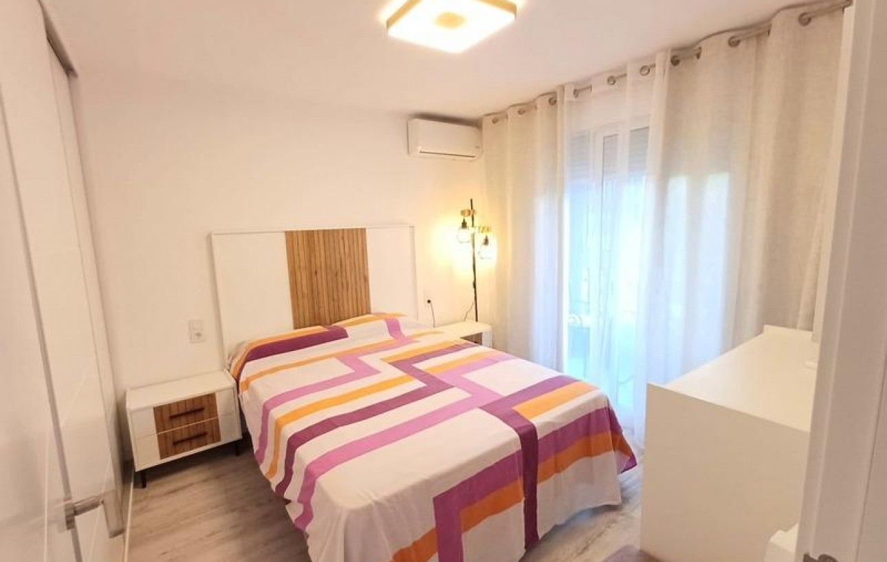 Resale - Lägenhet - Torrevieja - Acequion