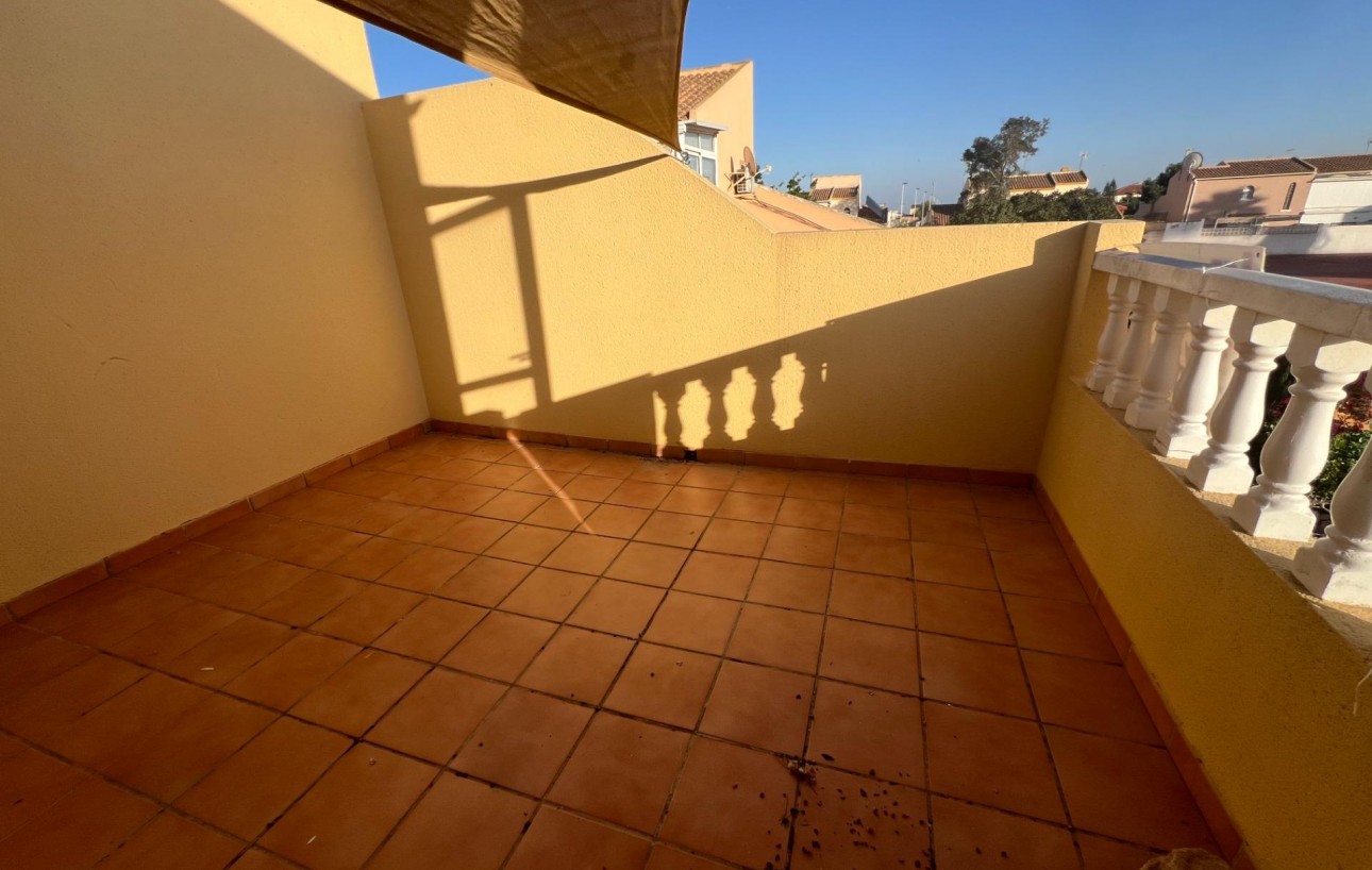 Resale - Chalet - Torrevieja - Aguas Nuevas