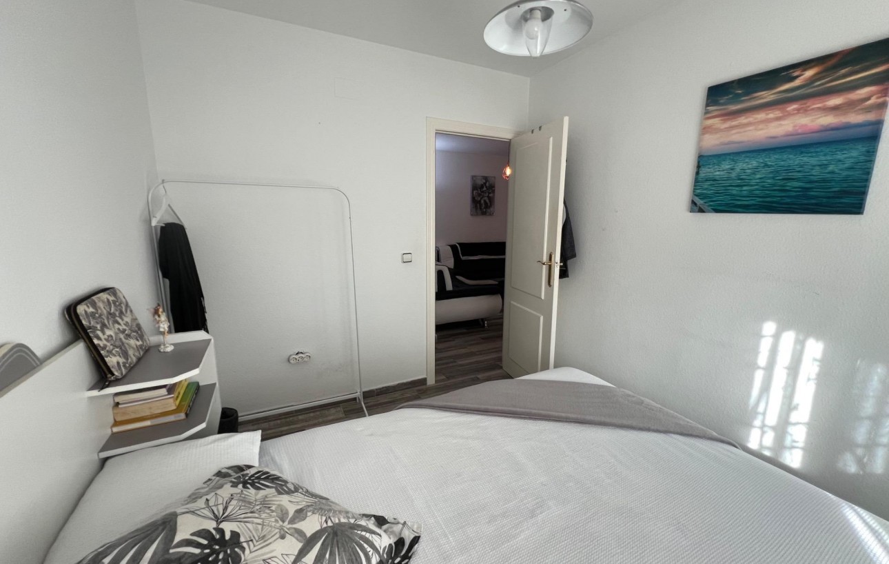 Resale - Chalet - Torrevieja - Aguas Nuevas