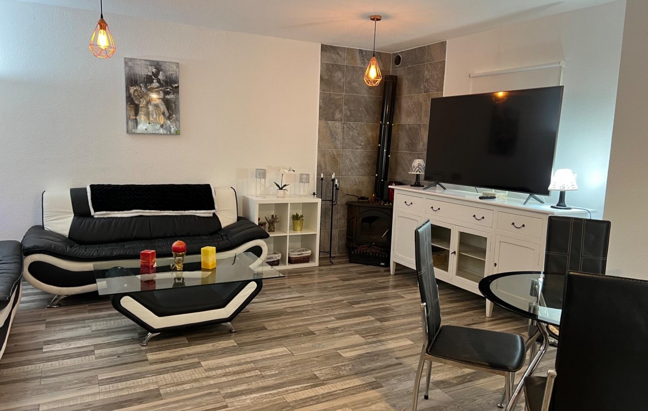 Resale - Chalet - Torrevieja - Aguas Nuevas