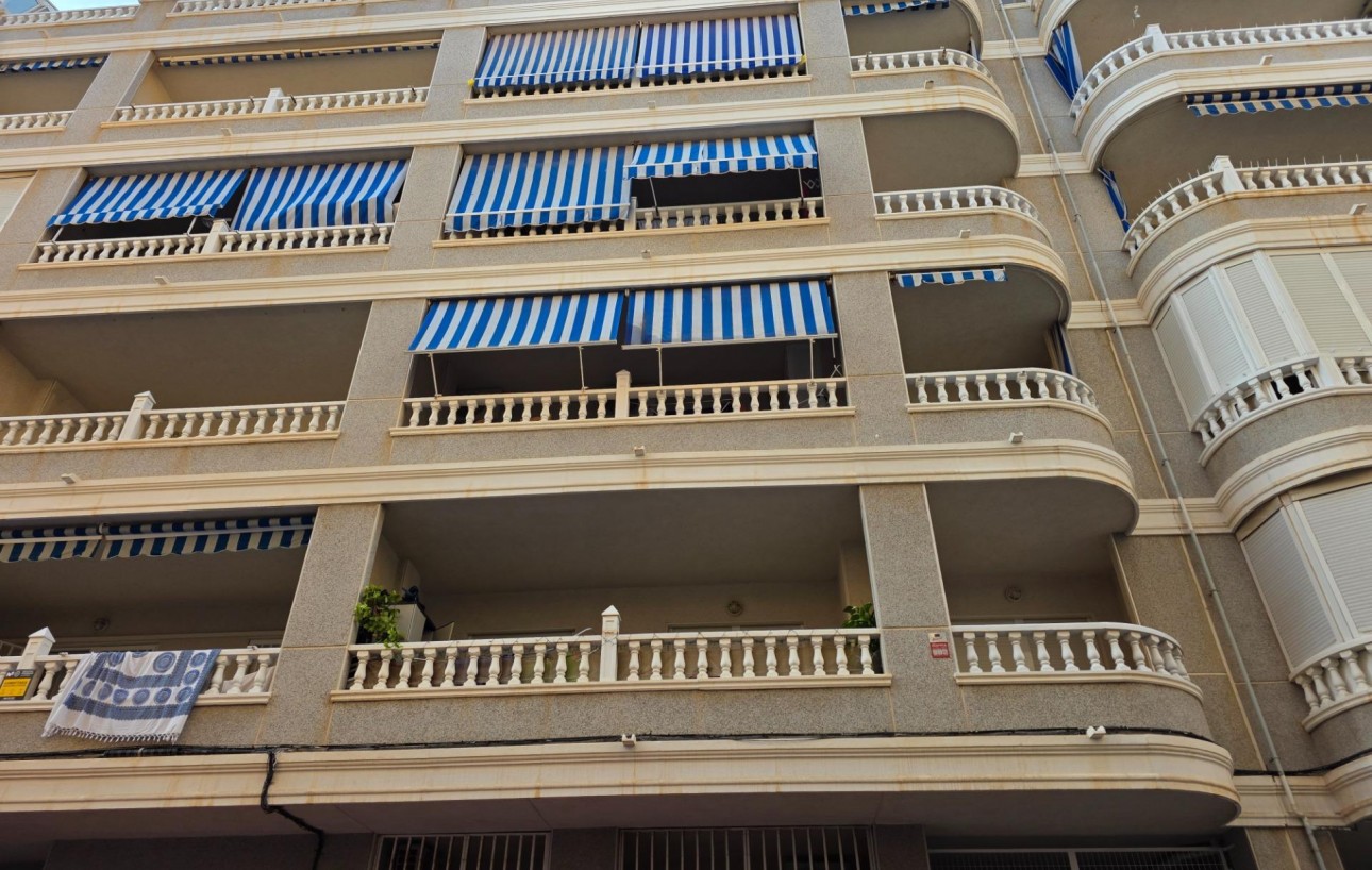 Venta - Apartamento - Torrevieja - Playa del cura