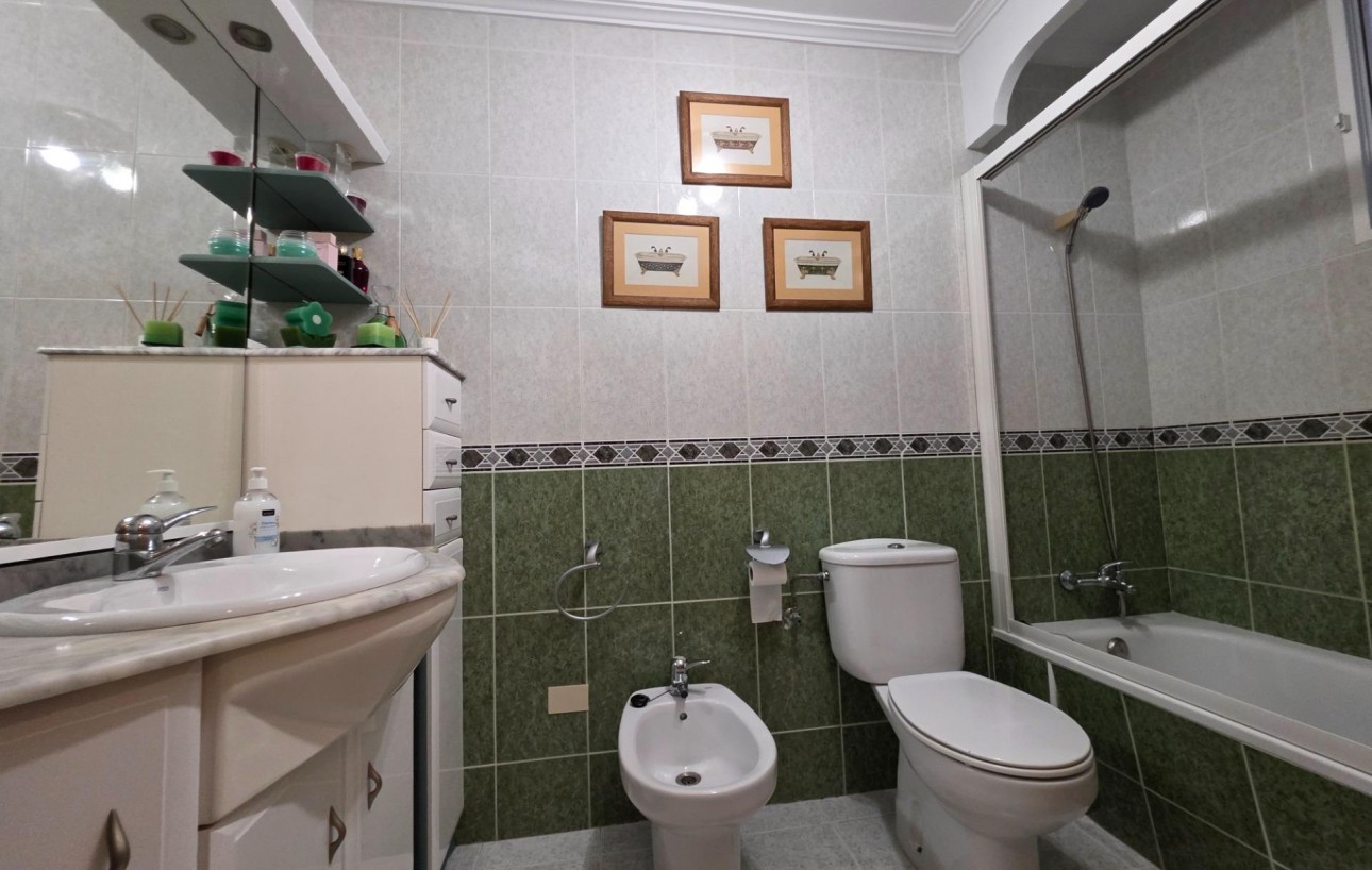 Venta - Apartamento - Torrevieja - Playa del cura