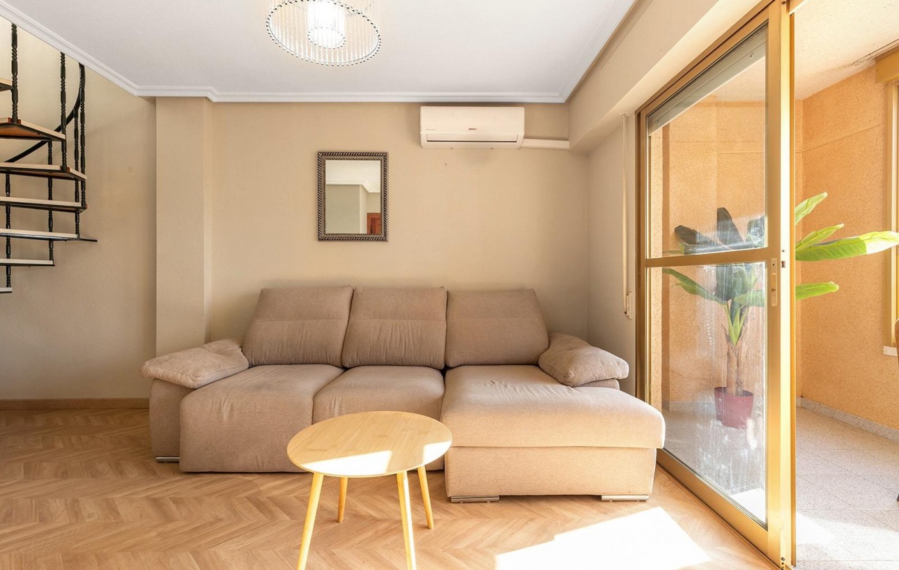 Resale - Ático Dúplex - Torrevieja - La Mata pueblo